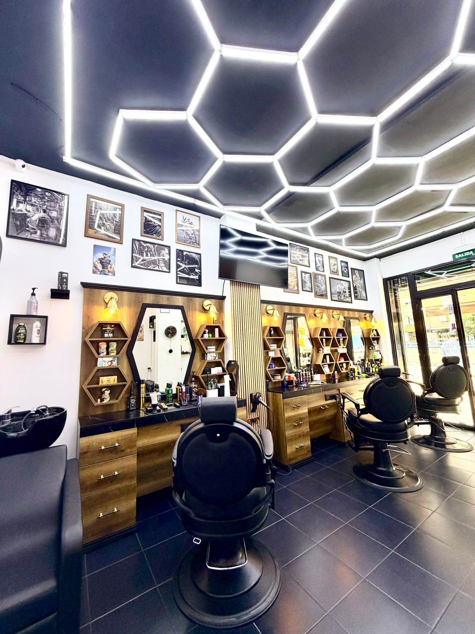 Corte en Barbería Victoria