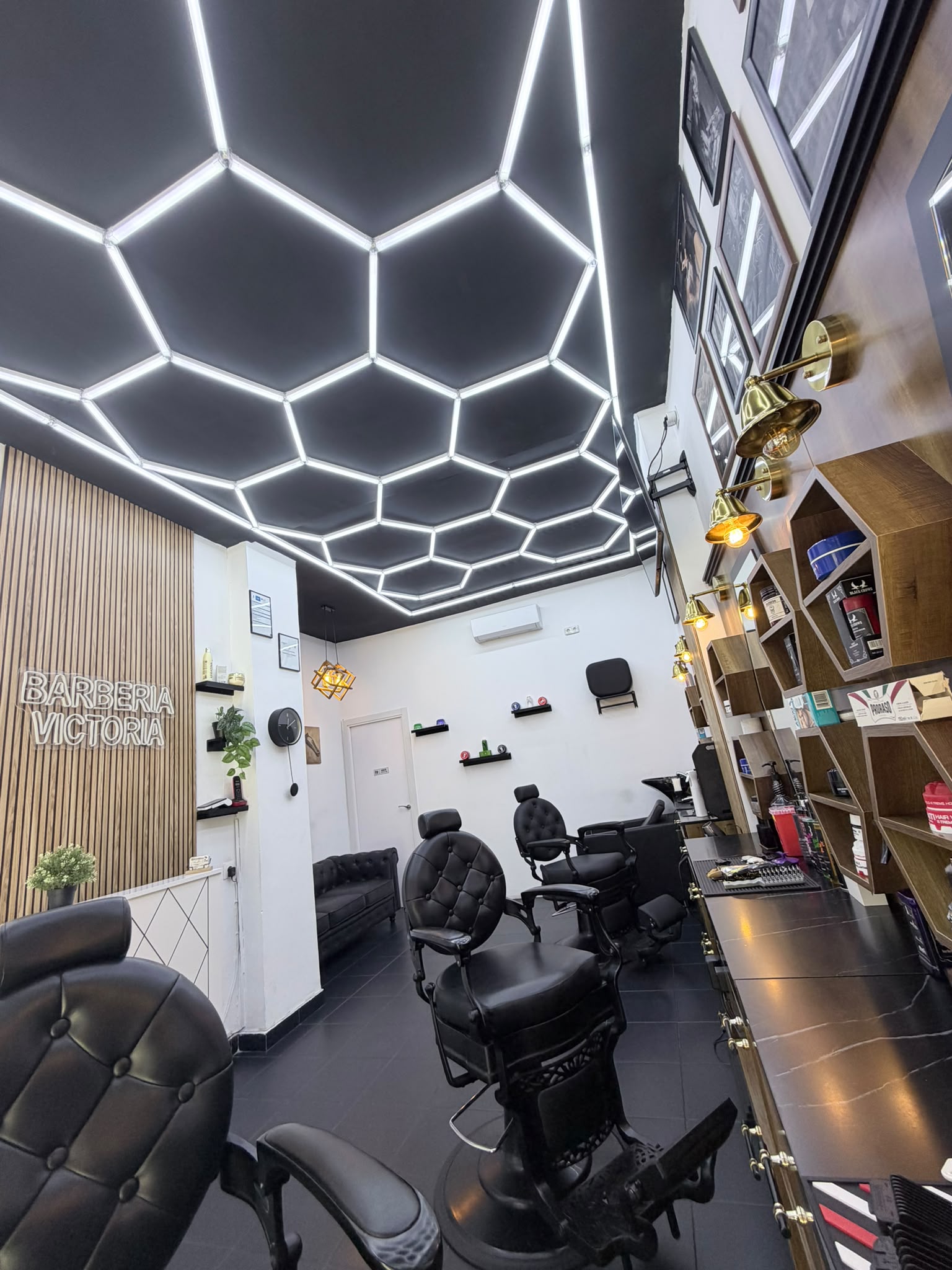 Interior de Barbería Victoria en Madrid